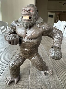 Godzilla x Kong 7" Battle Roar Kong Figure by Playmates Toys